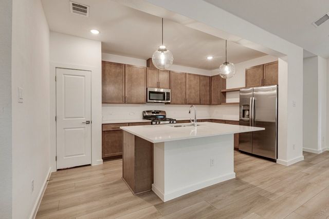 1233 Eagle Mountain Drive, Dallas, TX 75253