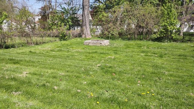 25906 Currier Street, Dearborn Heights, MI 48125