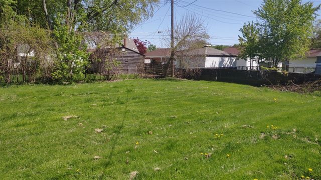 25906 Currier Street, Dearborn Heights, MI 48125