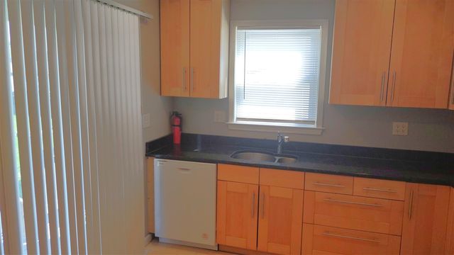 25906 Currier Street, Dearborn Heights, MI 48125