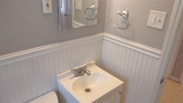 25906 Currier Street, Dearborn Heights, MI 48125