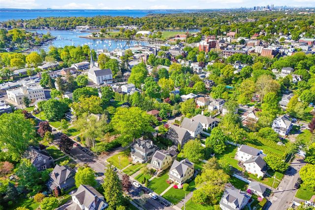 210 Beach Avenue, Mamaroneck, NY 10543