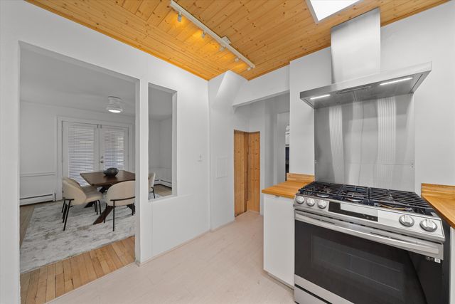 2861 Crystal Drive, Ann Arbor, MI 48108