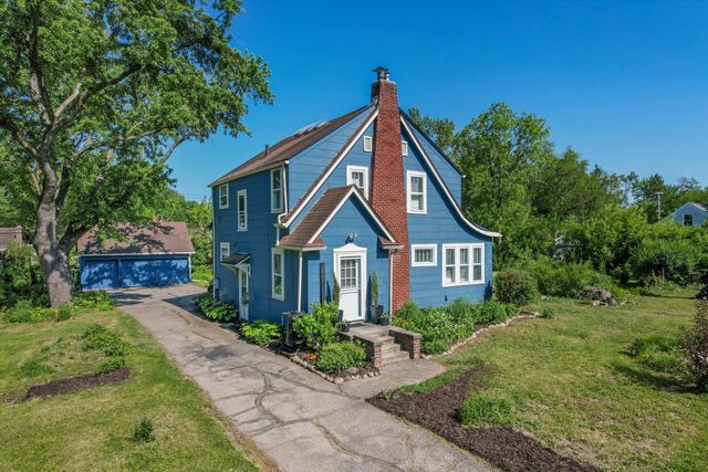 2861 Crystal Drive, Ann Arbor, MI 48108