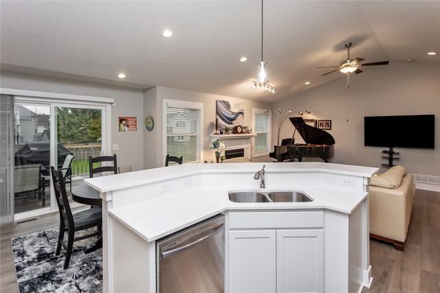 1317 NW 27th Street, Ankeny, IA 50023