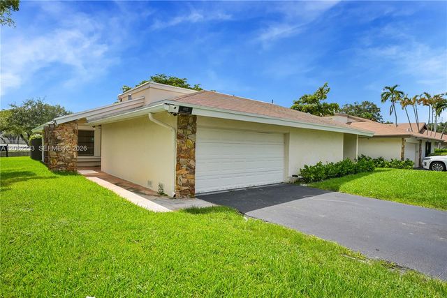 4102 N 51st Avenue 11, Hollywood, FL 33021