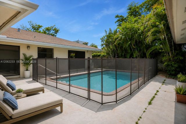 4102 N 51st Avenue 11, Hollywood, FL 33021