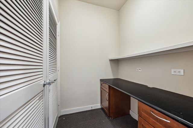 3333 Allen Parkway 1102, Houston, TX 77019