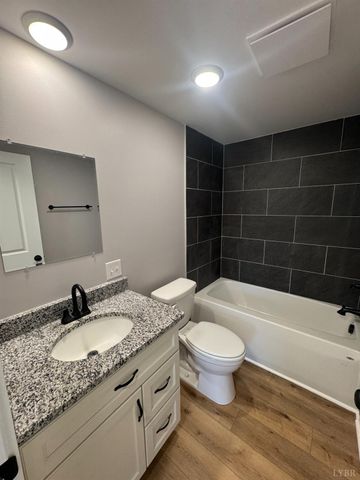 137 Ridgeview Lane, Madison Heights, VA 24572