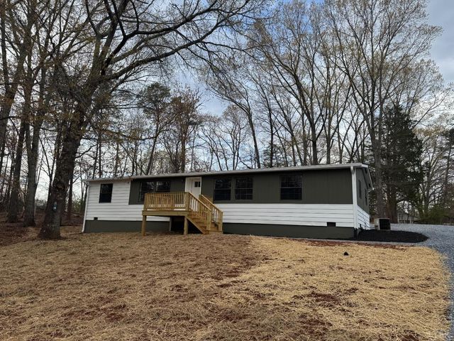 137 Ridgeview Lane, Madison Heights, VA 24572