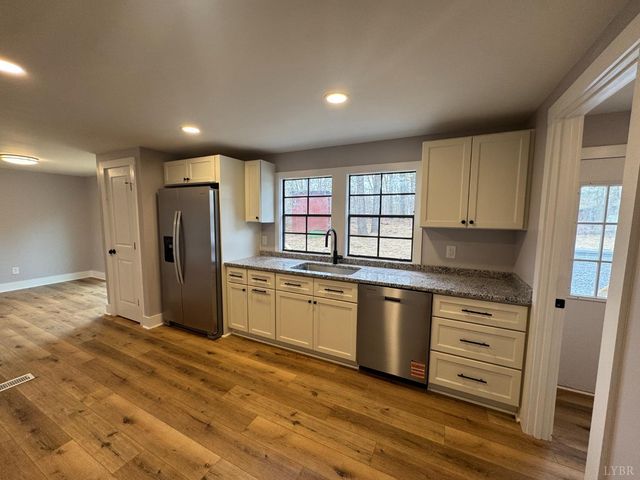 137 Ridgeview Lane, Madison Heights, VA 24572