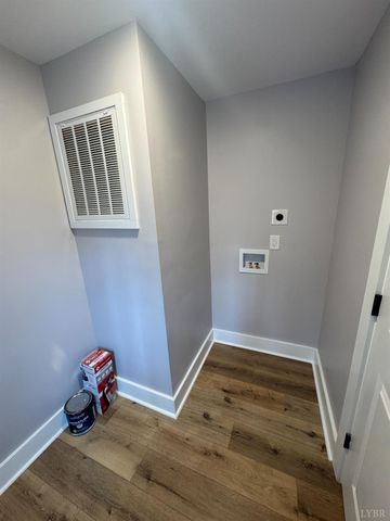 137 Ridgeview Lane, Madison Heights, VA 24572