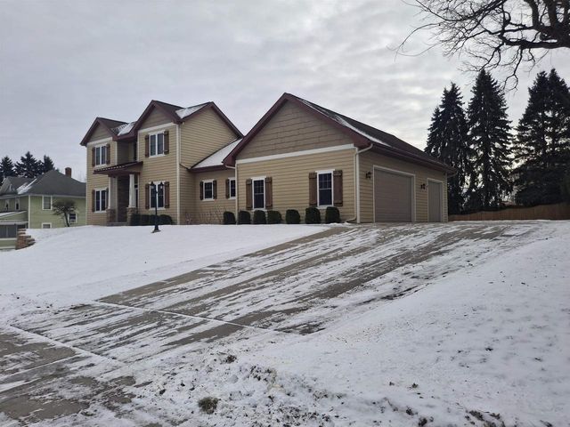 5433 Lacy Road, Fitchburg, WI 53711
