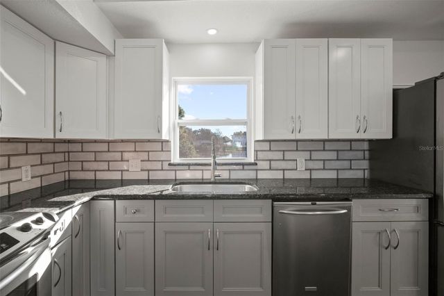 1416 83RD AVENUE N, St Petersburg, FL 33701