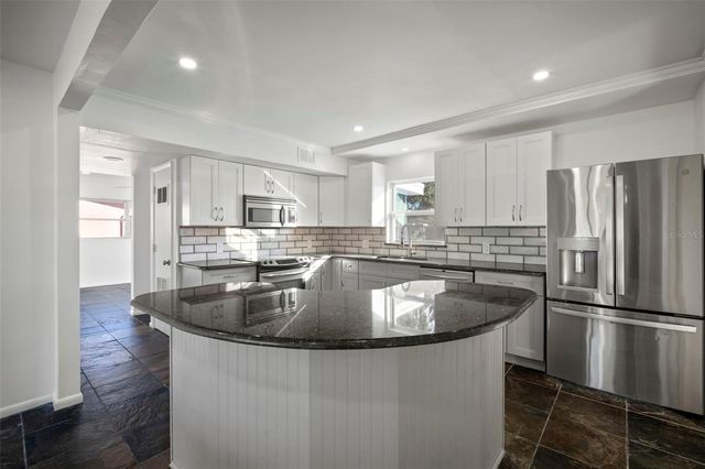 1416 83RD AVENUE N, St Petersburg, FL 33701