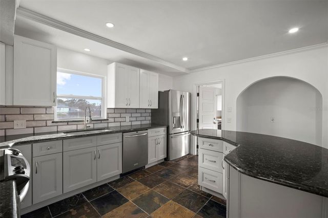 1416 83RD AVENUE N, St Petersburg, FL 33701