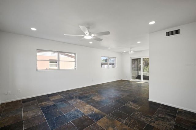 1416 83RD AVENUE N, St Petersburg, FL 33701