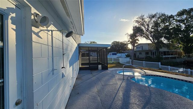 1416 83RD AVENUE N, St Petersburg, FL 33701