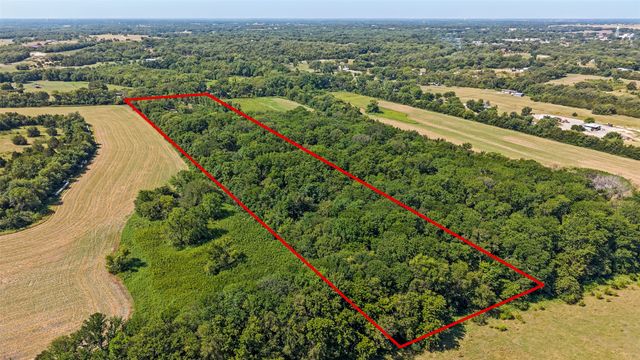 555 Yowell Hill Road, Tom Bean, TX 75491