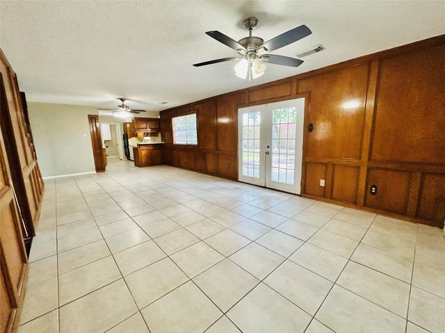 2709 Dewberry Lane, Pasadena, TX 77502