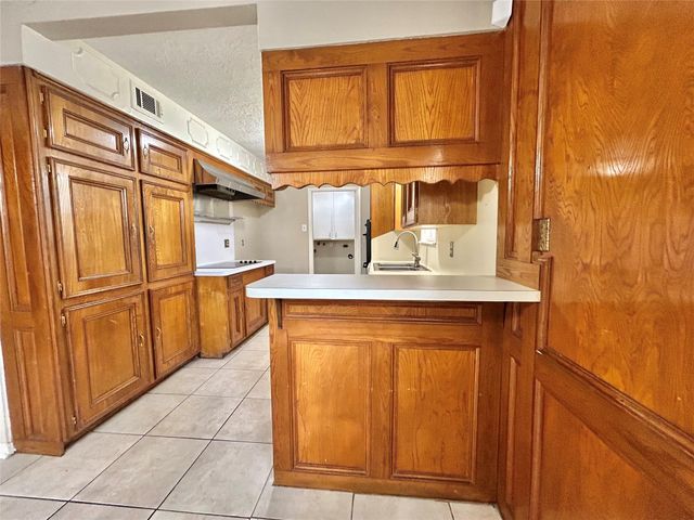 2709 Dewberry Lane, Pasadena, TX 77502