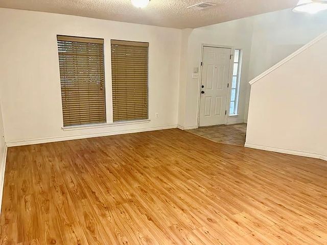 2009 Mimosa CV, Round Rock, TX 78664