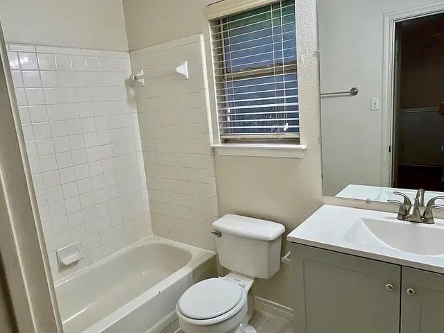 2009 Mimosa CV, Round Rock, TX 78664