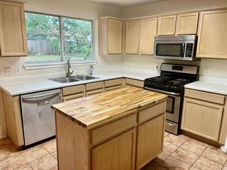 2009 Mimosa CV, Round Rock, TX 78664