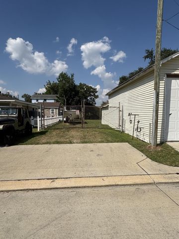 6 Pine Bluff Street, La Porte, TX 77571