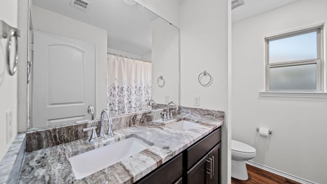 117 Dove Court, Navasota, TX 77868