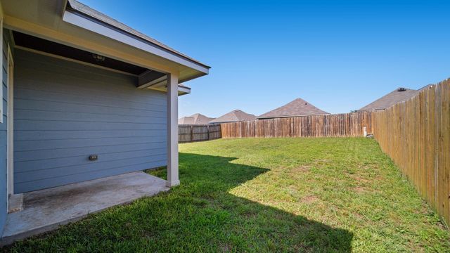 117 Dove Court, Navasota, TX 77868