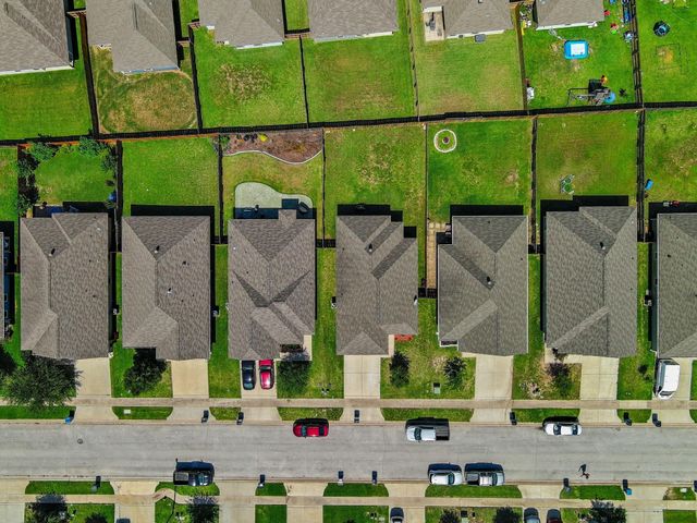 117 Dove Court, Navasota, TX 77868