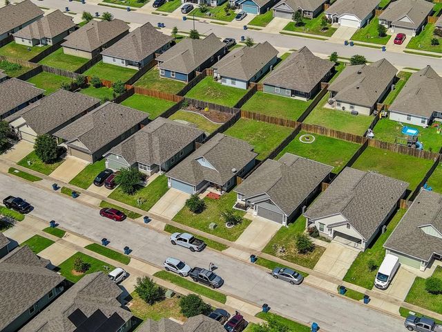 117 Dove Court, Navasota, TX 77868