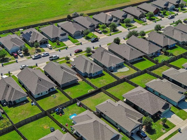 117 Dove Court, Navasota, TX 77868