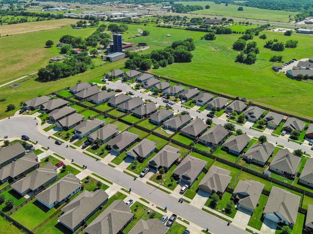 117 Dove Court, Navasota, TX 77868