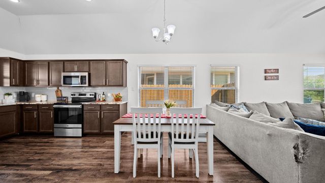 117 Dove Court, Navasota, TX 77868