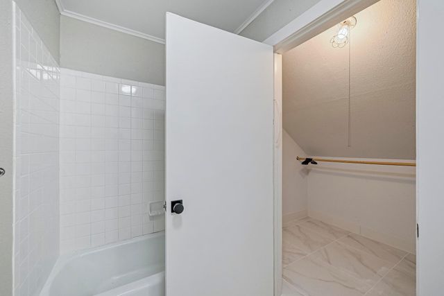 6004 Shadow Valley CV B, Austin, TX 78731