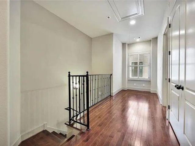 910 Snover Street A, Houston, TX 77007