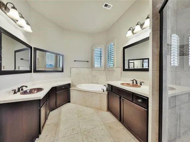 910 Snover Street A, Houston, TX 77007