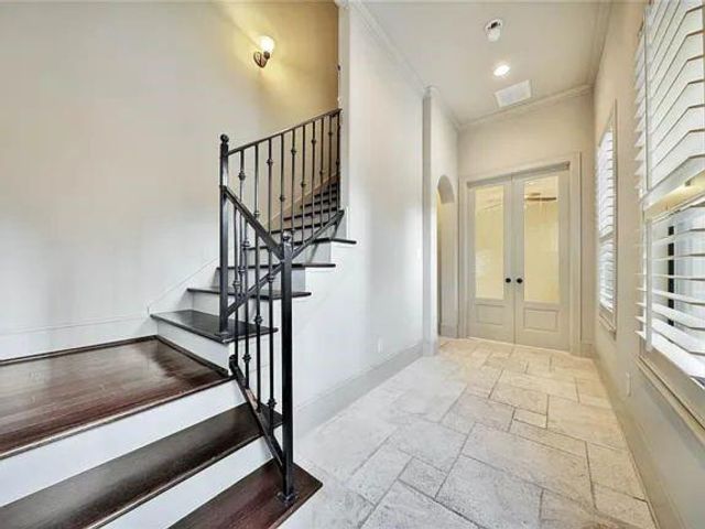 910 Snover Street A, Houston, TX 77007