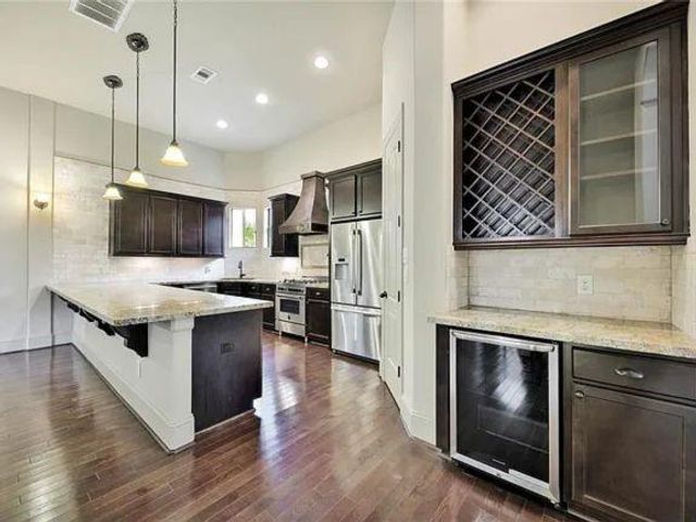 910 Snover Street A, Houston, TX 77007