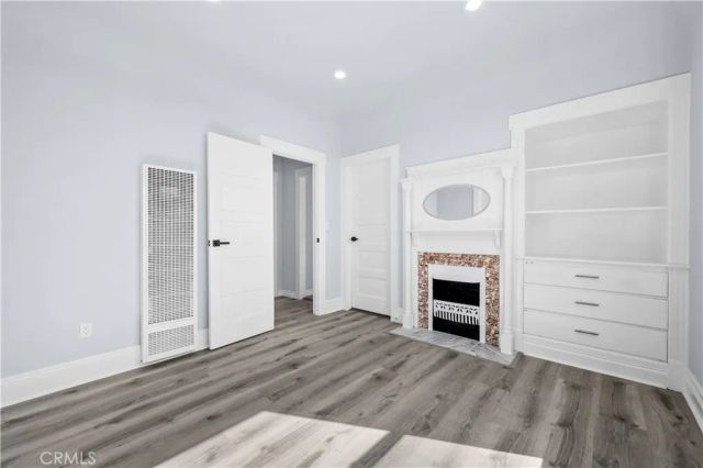 136 W 43rd Place, Los Angeles, CA 90037