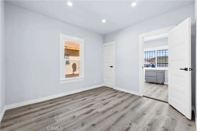 136 W 43rd Place, Los Angeles, CA 90037