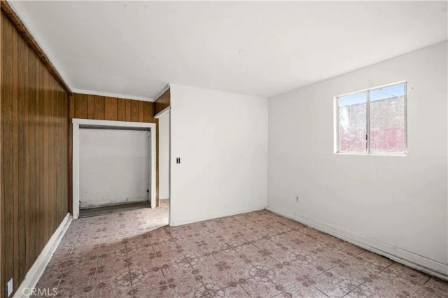 136 W 43rd Place, Los Angeles, CA 90037