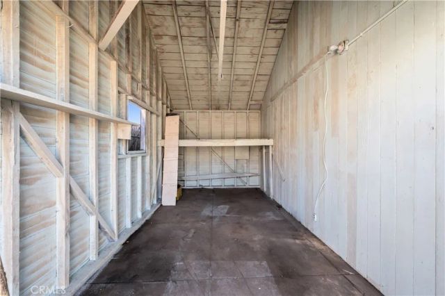 136 W 43rd Place, Los Angeles, CA 90037