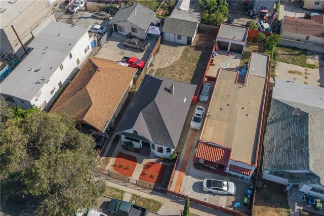 136 W 43rd Place, Los Angeles, CA 90037