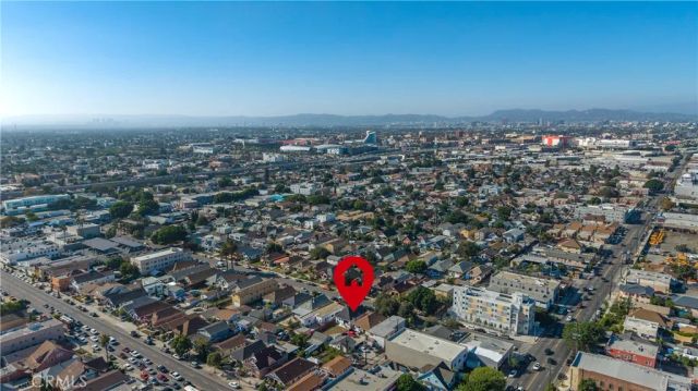136 W 43rd Place, Los Angeles, CA 90037