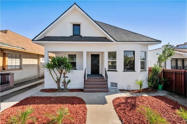 136 W 43rd Place, Los Angeles, CA 90037