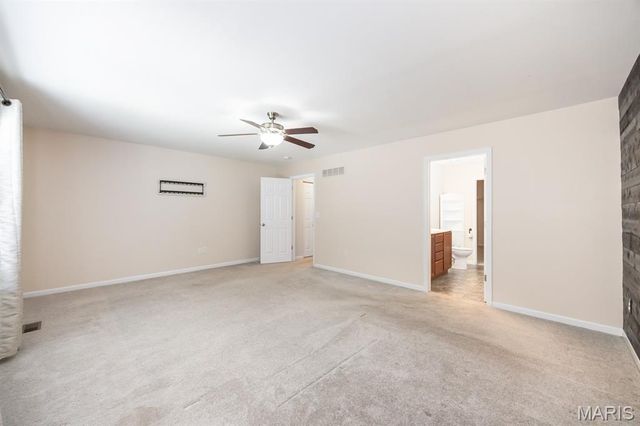 205 Greenleaf Circle, Belleville, IL 62221