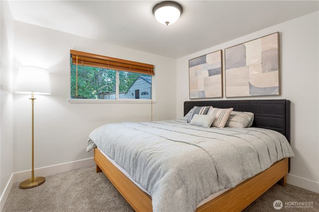 7328 Heinz Place, Lynnwood, WA 98036